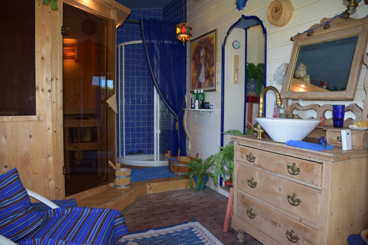 Bed and Breakfast Het Twiscker Huys Twisk Esterno foto